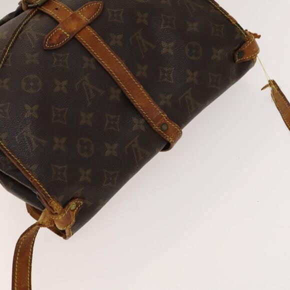 LOUIS VUITTON Monogram Saumur 30 Shoulder Bag M42256 - Picture 6 of 13